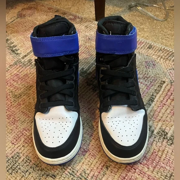 Nike Air Jordan 1 High FlyEase Hyper Royal